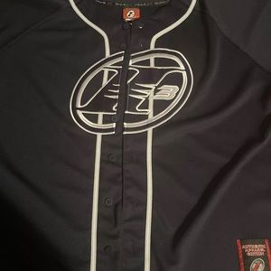 Vintage Jersey Iverson! Reebok baseball style